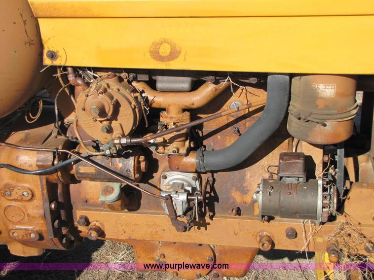 image for item 8345 1963 Minneapolis Moline 336-4 propane tractor