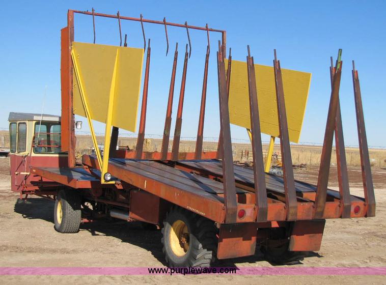 image for item 8346 New Holland 1049 stack cruiser