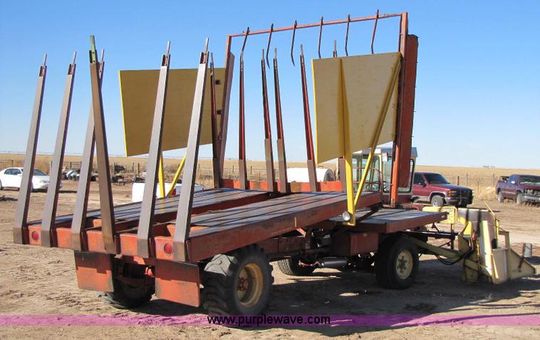 image for item 8346 New Holland 1049 stack cruiser