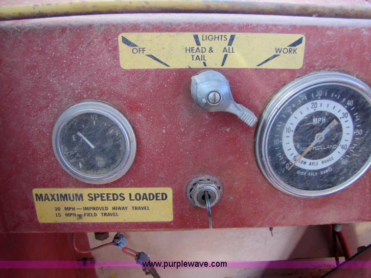 image for item 8346 New Holland 1049 stack cruiser