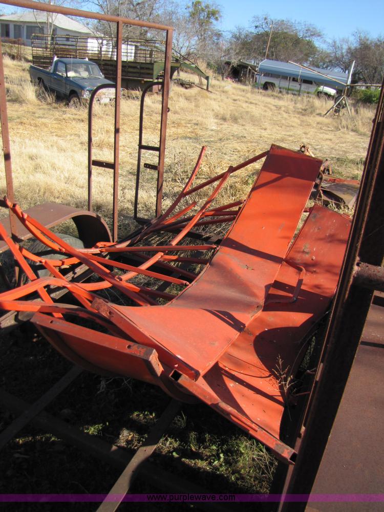 image for item 9003 16' gooseneck trailer frame with bale ring feeder parts