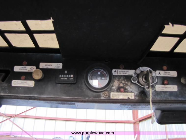 image for item 9011 Thomas A404T83S skid steer