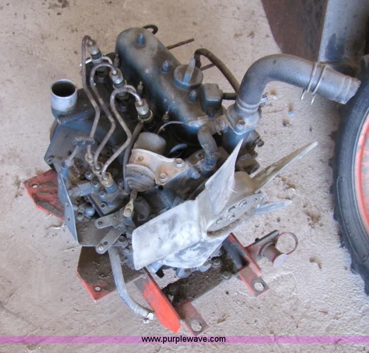 image for item 9011 Thomas A404T83S skid steer