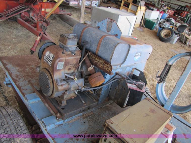 image for item 9014 Miller Bluestar 2E DC arc welder