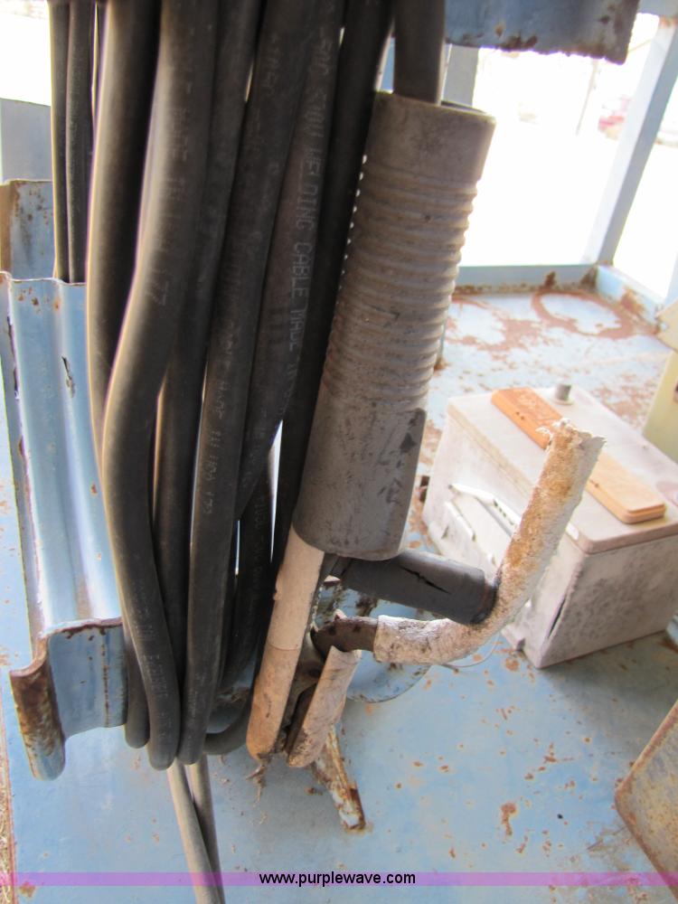 image for item 9014 Miller Bluestar 2E DC arc welder