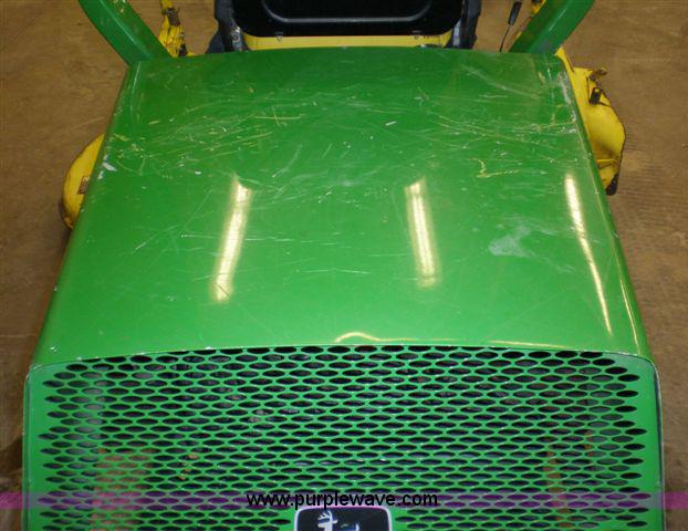 image for item 1207 1995 John Deere 1145 front mount mower