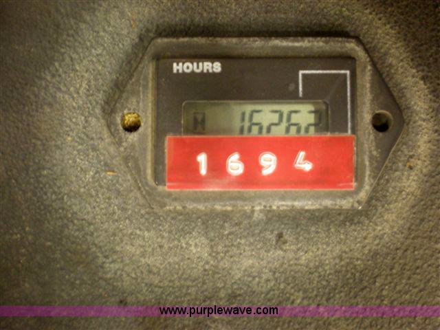 image for item 1208 2007 John Deere 1600 wide area mower