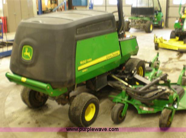 image for item 1208 2007 John Deere 1600 wide area mower