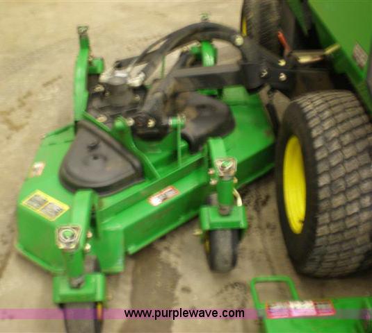 image for item 1208 2007 John Deere 1600 wide area mower