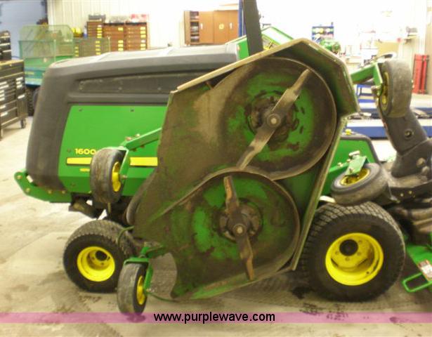 image for item 1208 2007 John Deere 1600 wide area mower