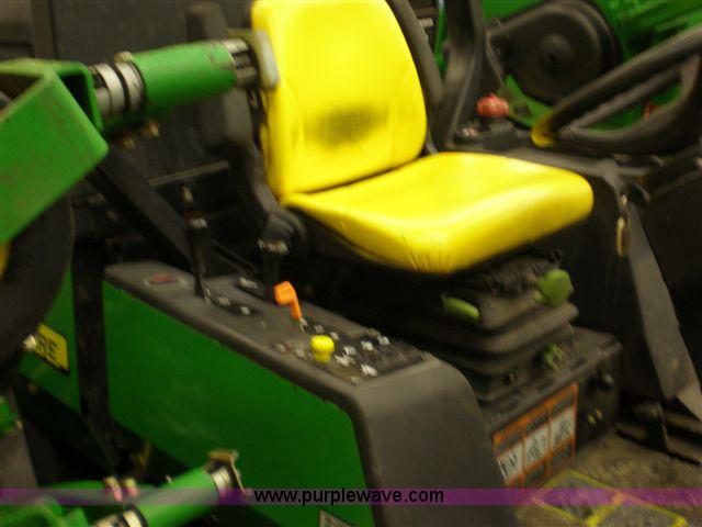 image for item 1208 2007 John Deere 1600 wide area mower