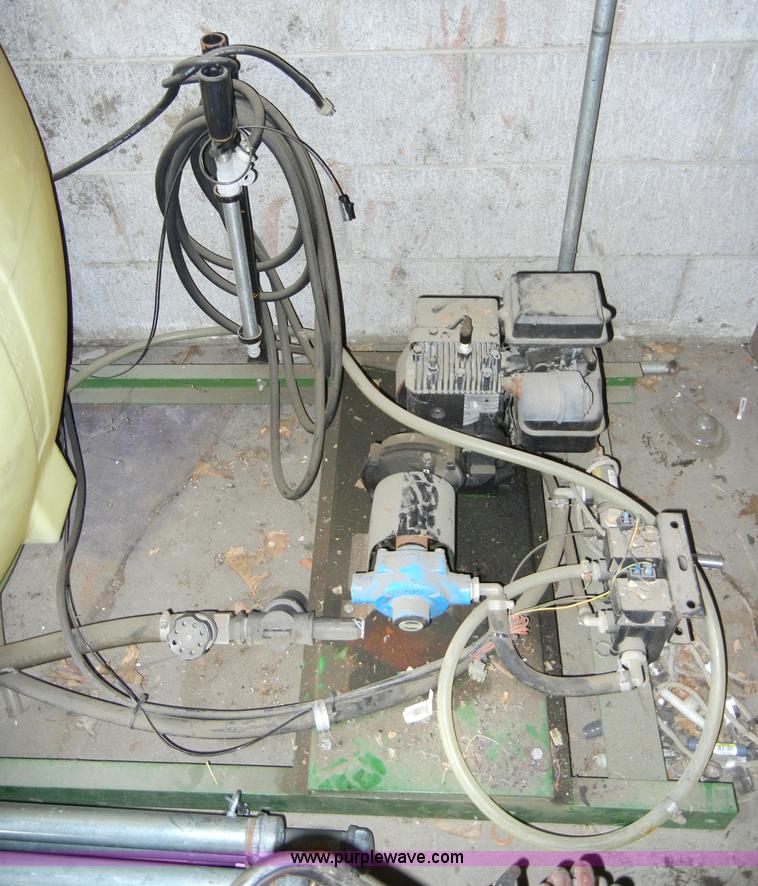 image for item 2102 200 gallon Snyder Mix Minder