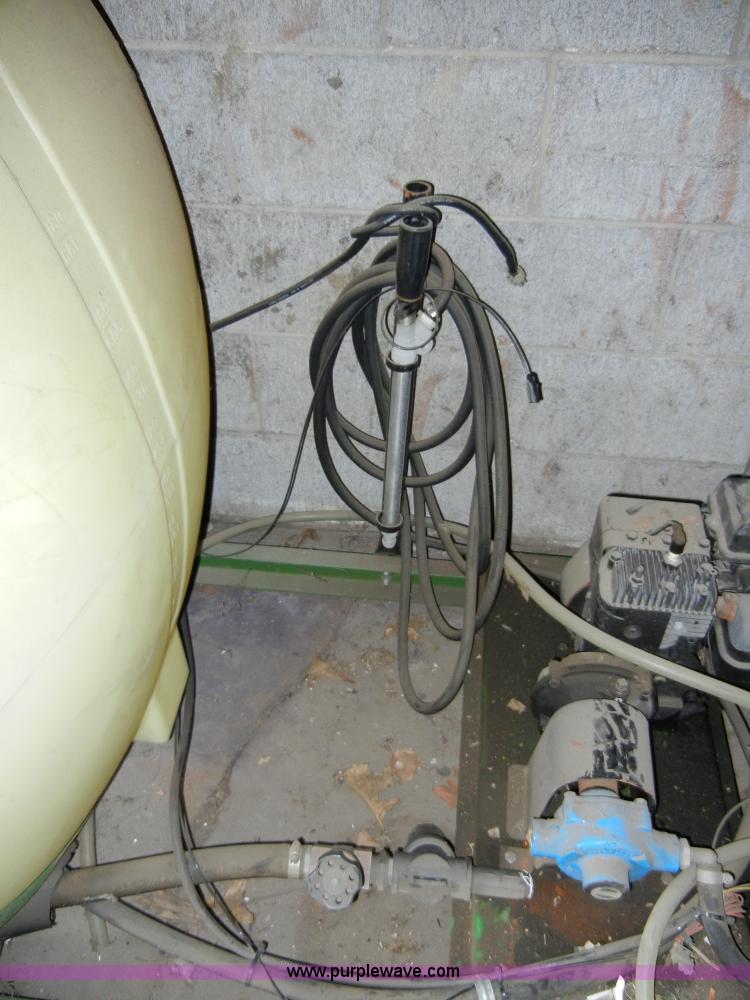 image for item 2102 200 gallon Snyder Mix Minder