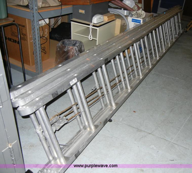 image for item 2103 Duo - Safety 30' extension ladder