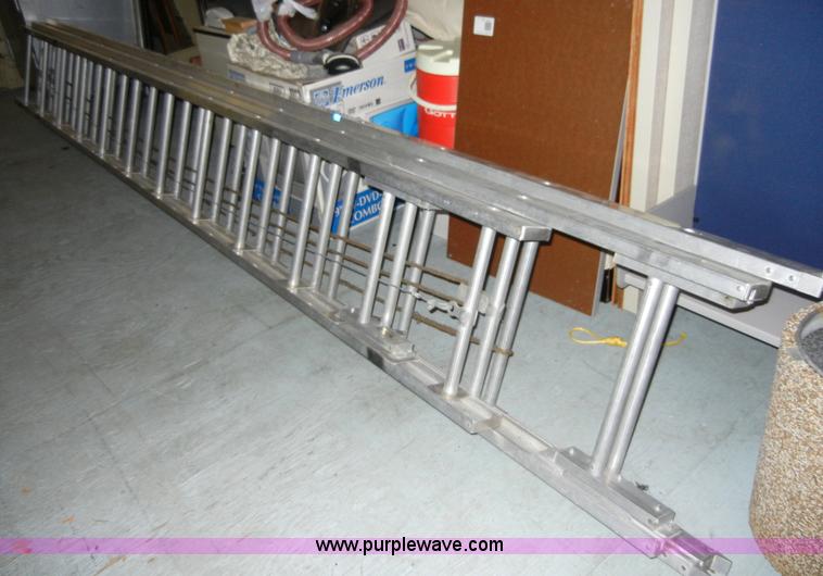 image for item 2103 Duo - Safety 30' extension ladder