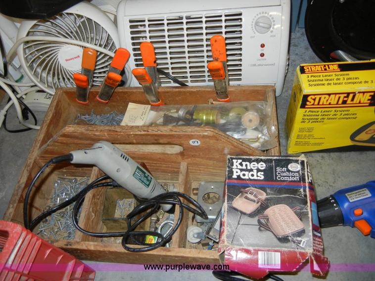 image for item 2117 Assorted tools