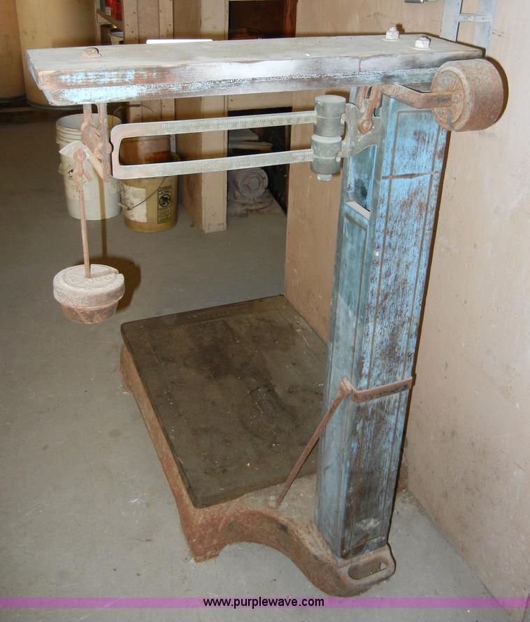 image for item 2121 (3) scales