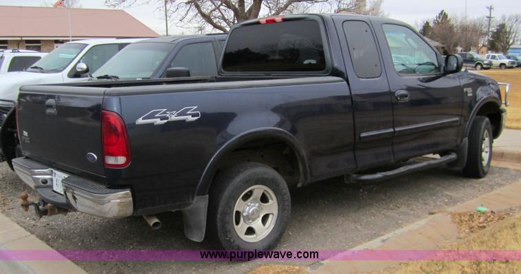 image for item 2988 2003 Ford F150 XLT Supercab pickup truck
