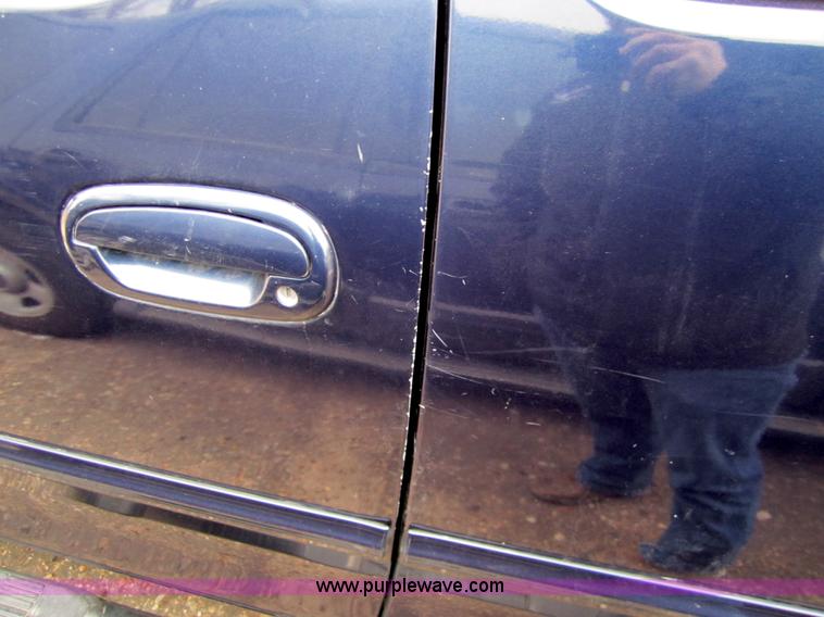 image for item 2988 2003 Ford F150 XLT Supercab pickup truck