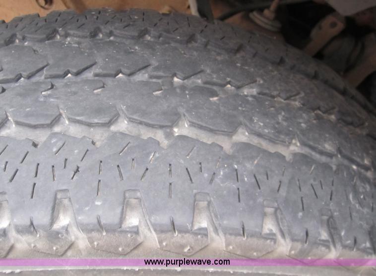 image for item 2988 2003 Ford F150 XLT Supercab pickup truck