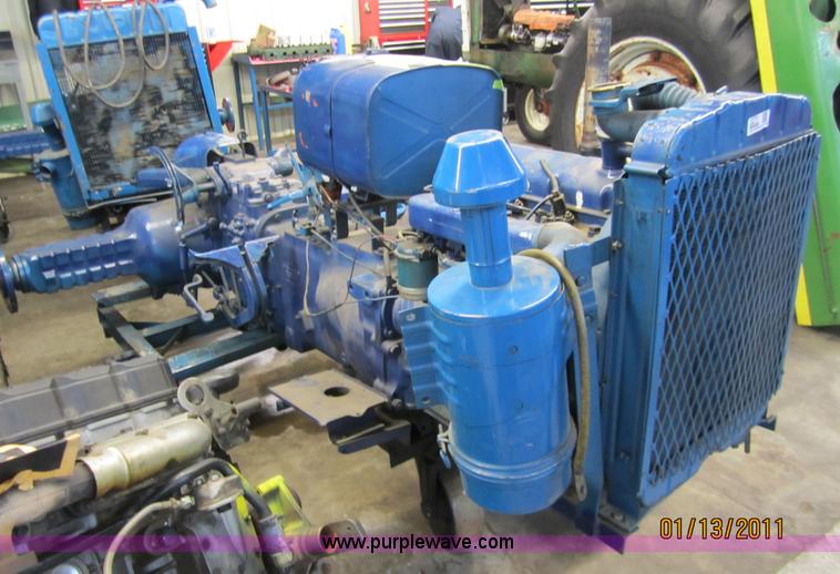 image for item 3271 Ford tractor drive train