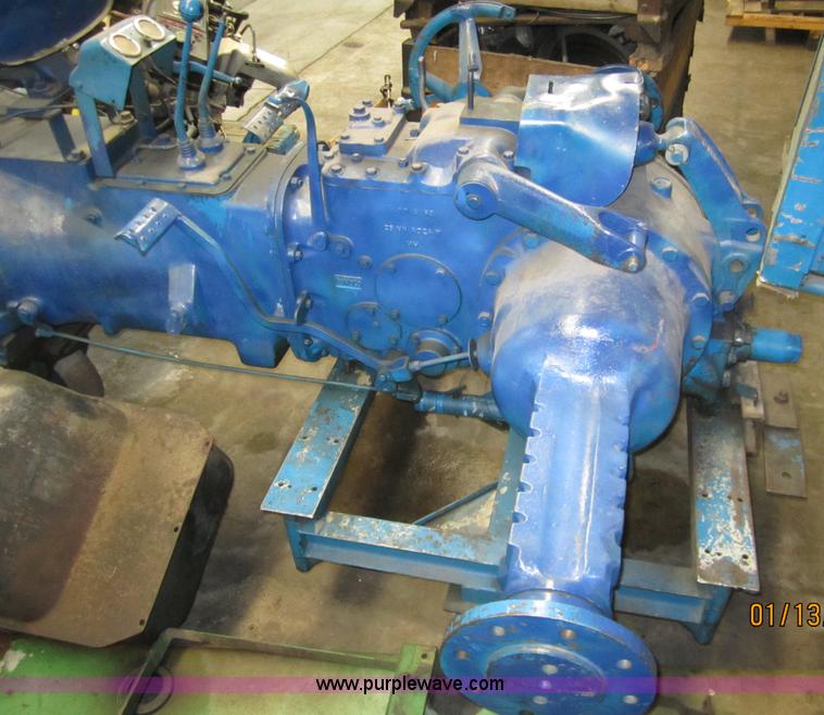 image for item 3271 Ford tractor drive train