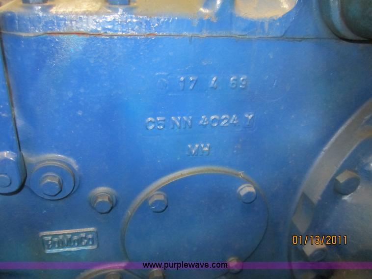 image for item 3271 Ford tractor drive train