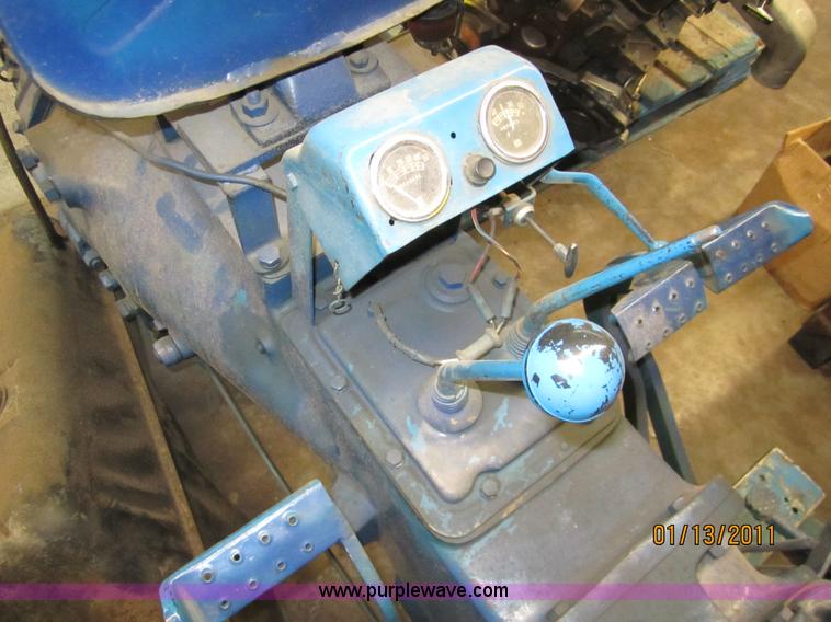 image for item 3271 Ford tractor drive train