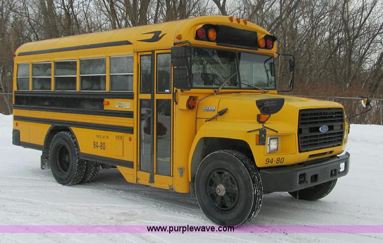 image for item 3599 1994 Ford B700 school bus