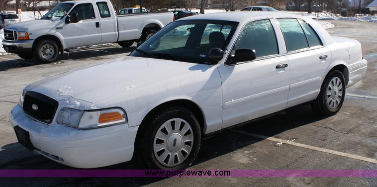 image for item 4747 2008 Ford Crown Victoria Police Interceptor