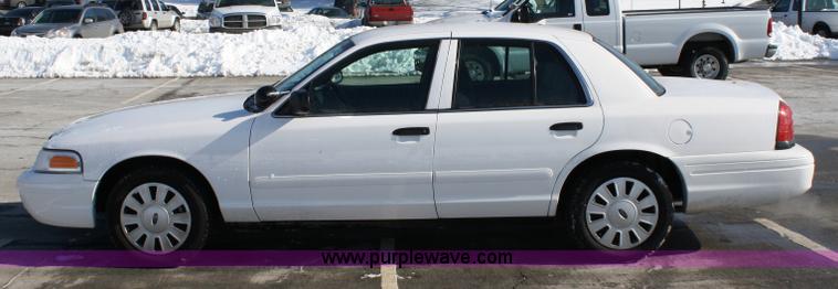 image for item 4747 2008 Ford Crown Victoria Police Interceptor