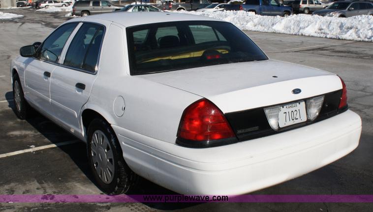 image for item 4747 2008 Ford Crown Victoria Police Interceptor