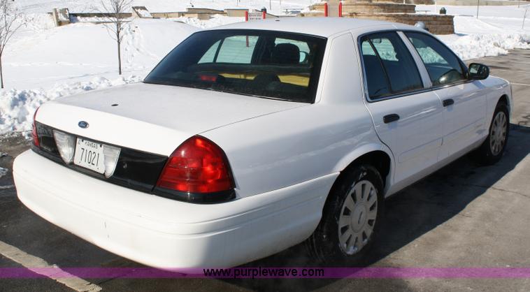 image for item 4747 2008 Ford Crown Victoria Police Interceptor