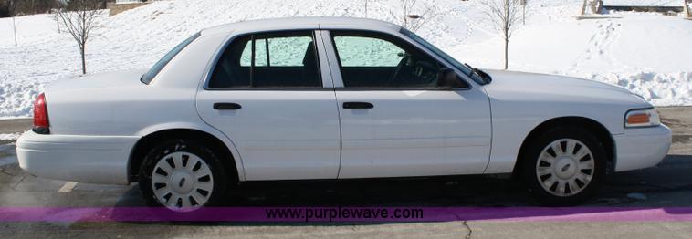 image for item 4747 2008 Ford Crown Victoria Police Interceptor