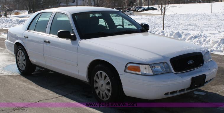 image for item 4747 2008 Ford Crown Victoria Police Interceptor