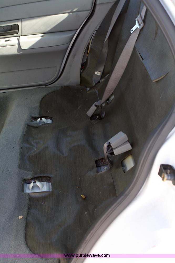 image for item 4749 2005 Ford Crown Victoria Police Interceptor