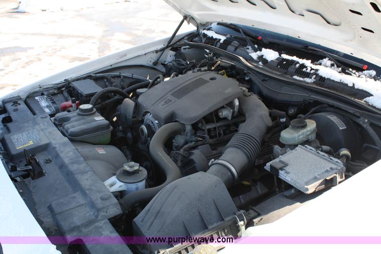 image for item 4749 2005 Ford Crown Victoria Police Interceptor