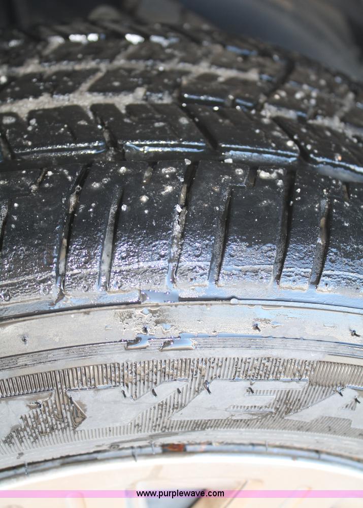 image for item 4749 2005 Ford Crown Victoria Police Interceptor