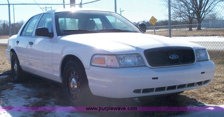 image for item 5123 2008 Ford Crown Victoria Police Interceptor