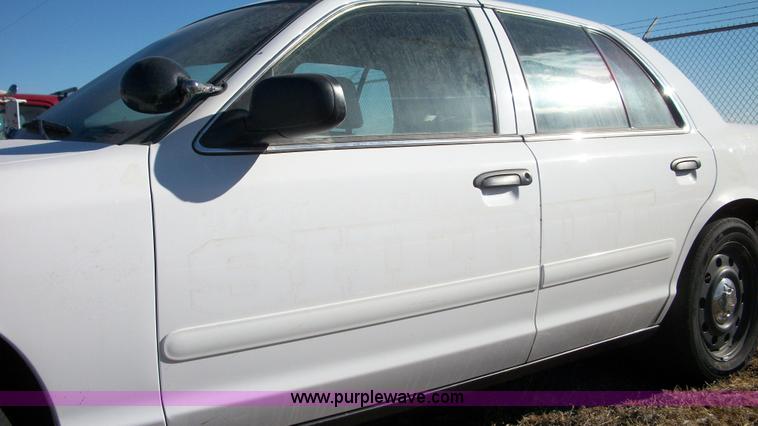 image for item 5123 2008 Ford Crown Victoria Police Interceptor
