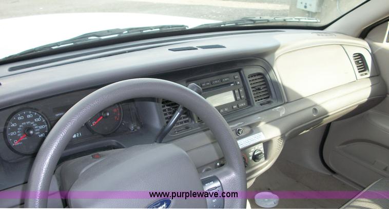 image for item 5123 2008 Ford Crown Victoria Police Interceptor