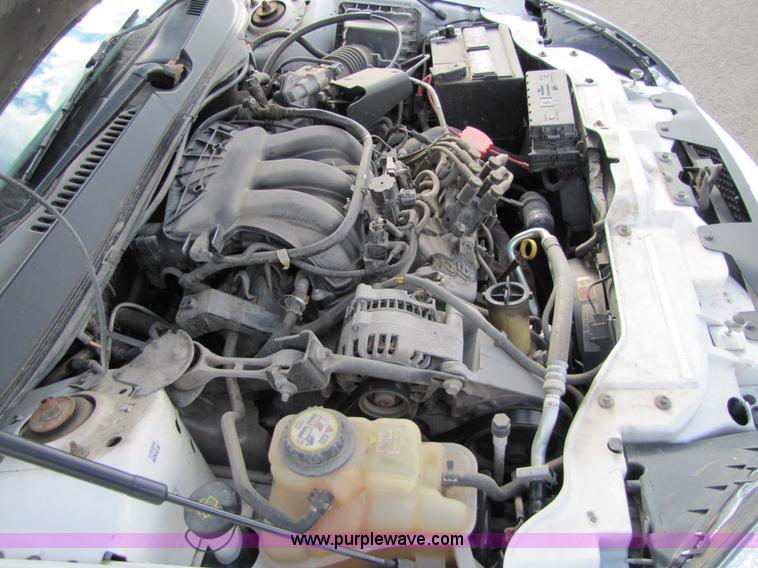 image for item 5211 2006 Ford Taurus SE