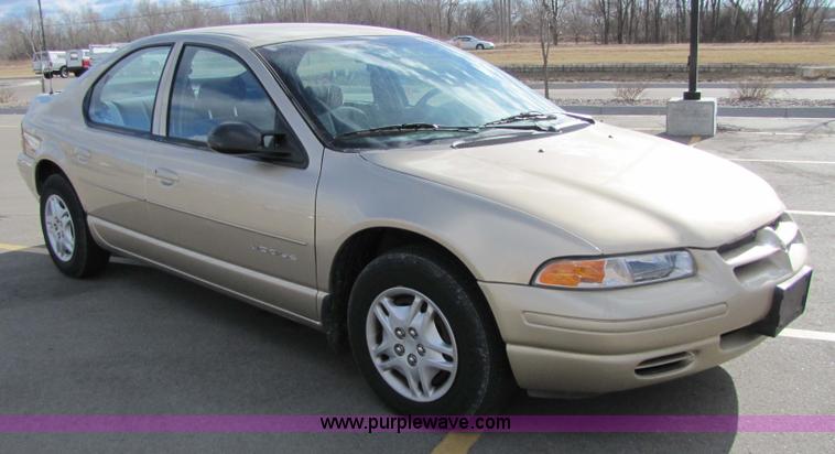 image for item 5212 2000 Dodge Stratus SE