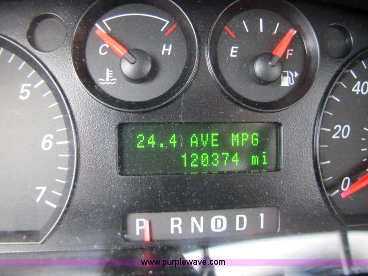 image for item 5213 2006 Ford Taurus SE