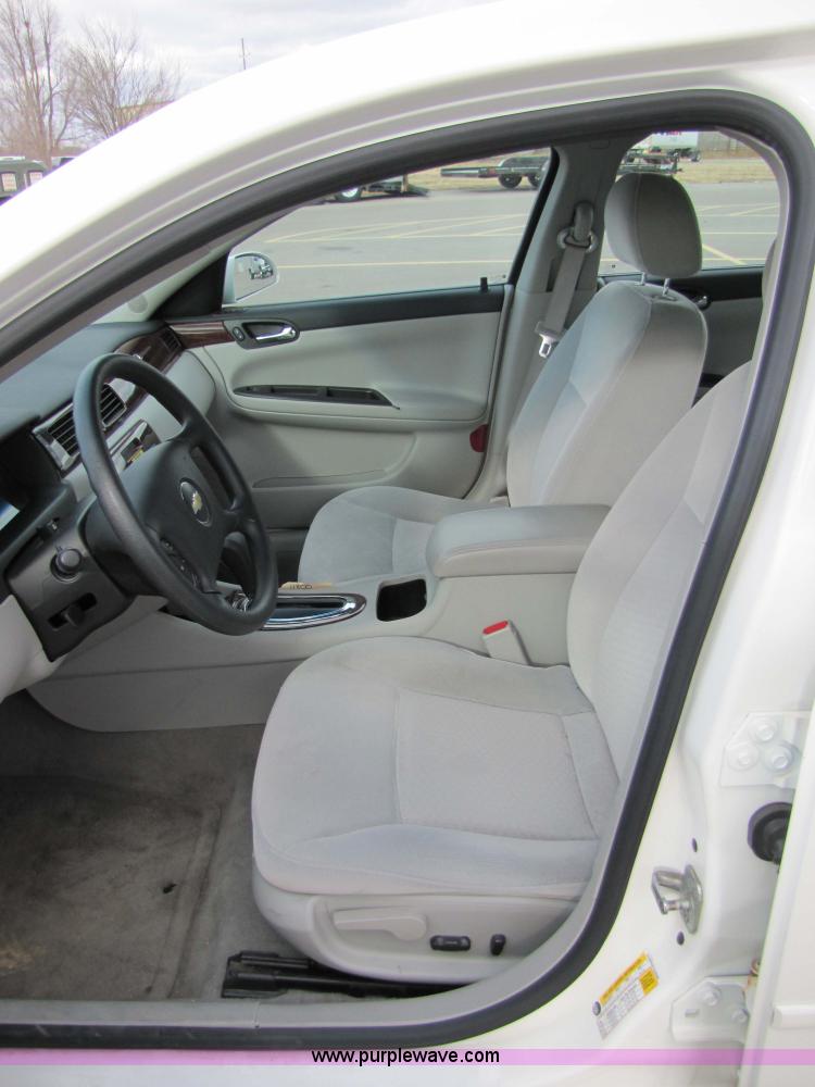 image for item 5214 2007 Chevrolet Impala LS