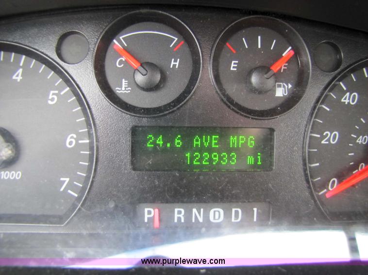 image for item 5215 2006 Ford Taurus SE