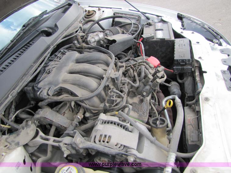 image for item 5215 2006 Ford Taurus SE