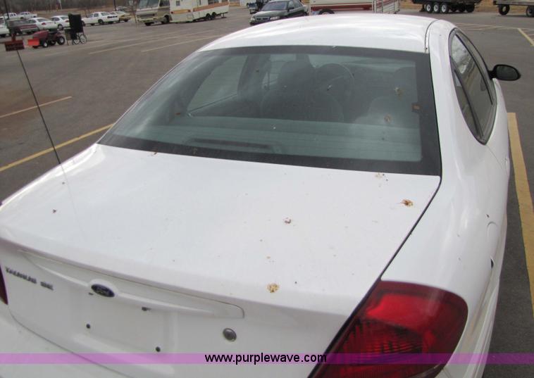 image for item 5216 2006 Ford Taurus SE