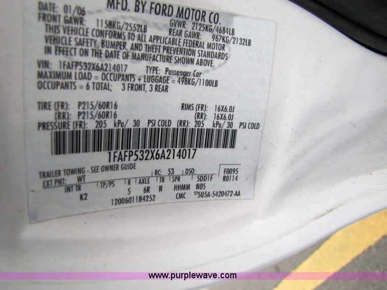 image for item 5217 2006 Ford Taurus SE