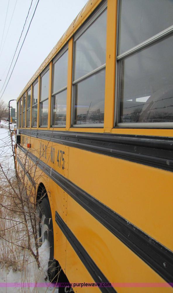 image for item 5226 1992 International 3800 Carpenter 47 passenger school bus